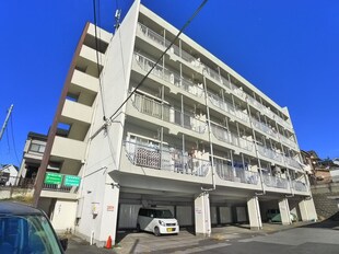 内田マンションの物件外観写真